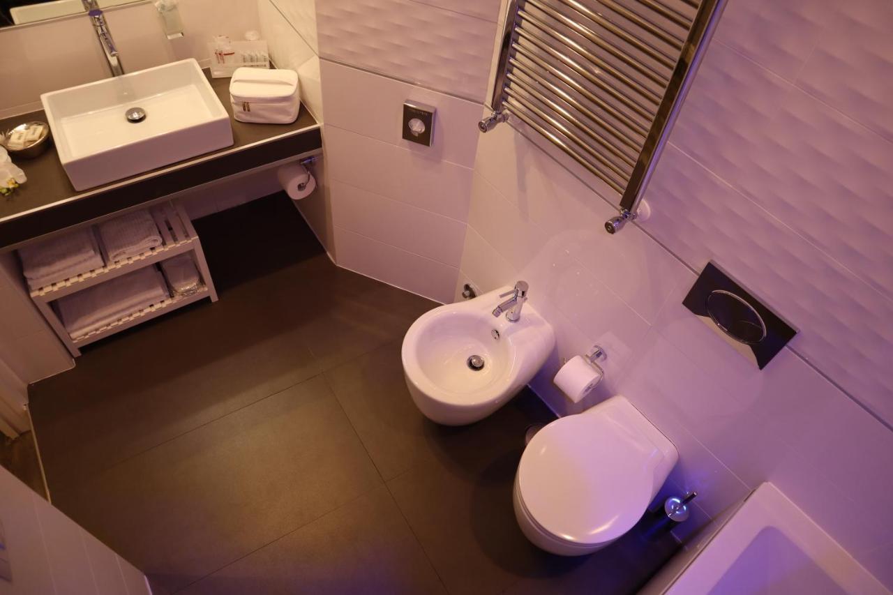 Millina Suites In Navona Рим Екстер'єр фото