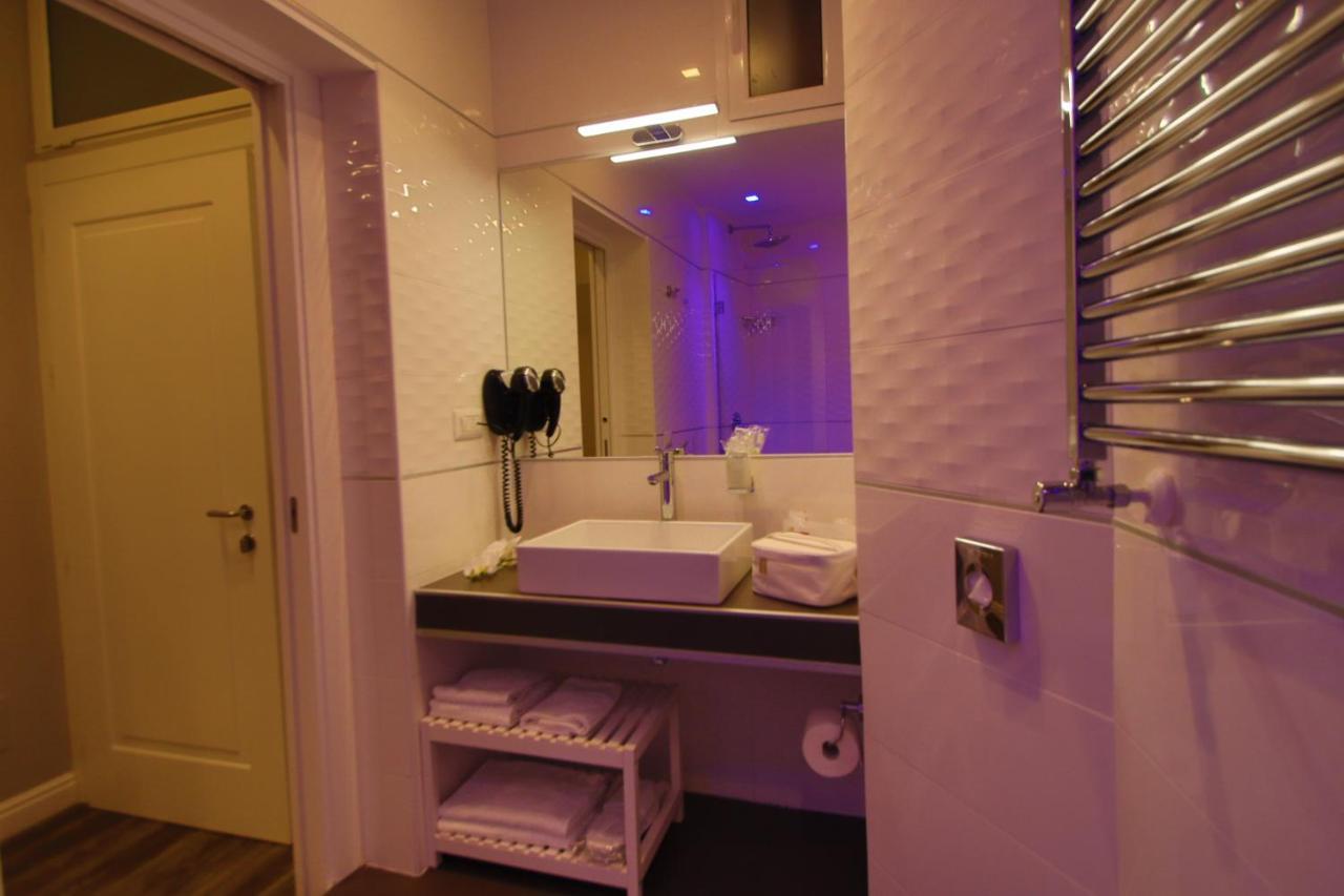 Millina Suites In Navona Рим Екстер'єр фото