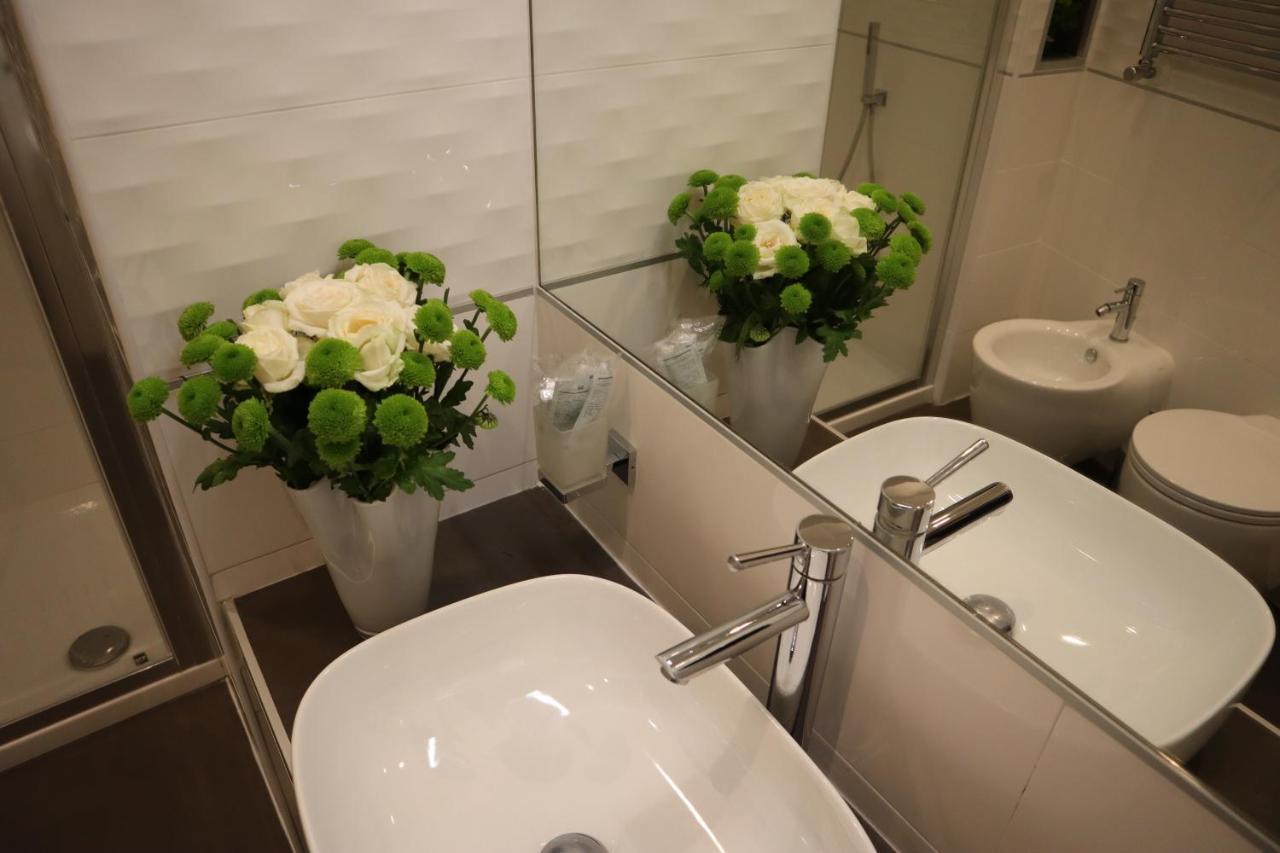 Millina Suites In Navona Рим Екстер'єр фото