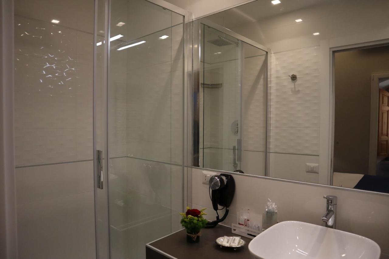 Millina Suites In Navona Рим Екстер'єр фото