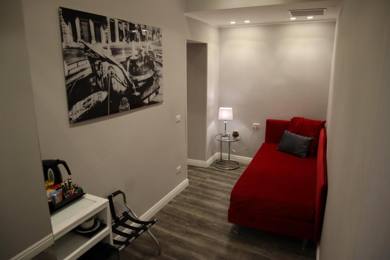 Millina Suites In Navona Рим Екстер'єр фото