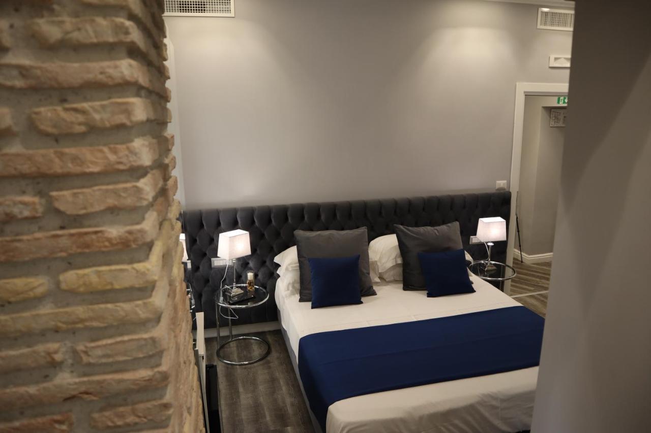 Millina Suites In Navona Рим Екстер'єр фото