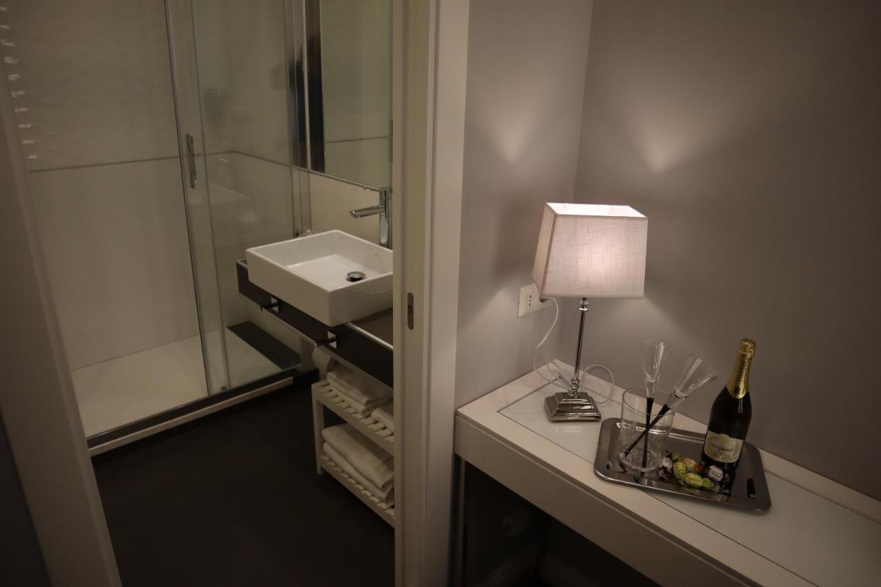 Millina Suites In Navona Рим Екстер'єр фото