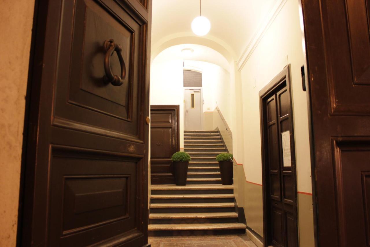 Millina Suites In Navona Рим Екстер'єр фото