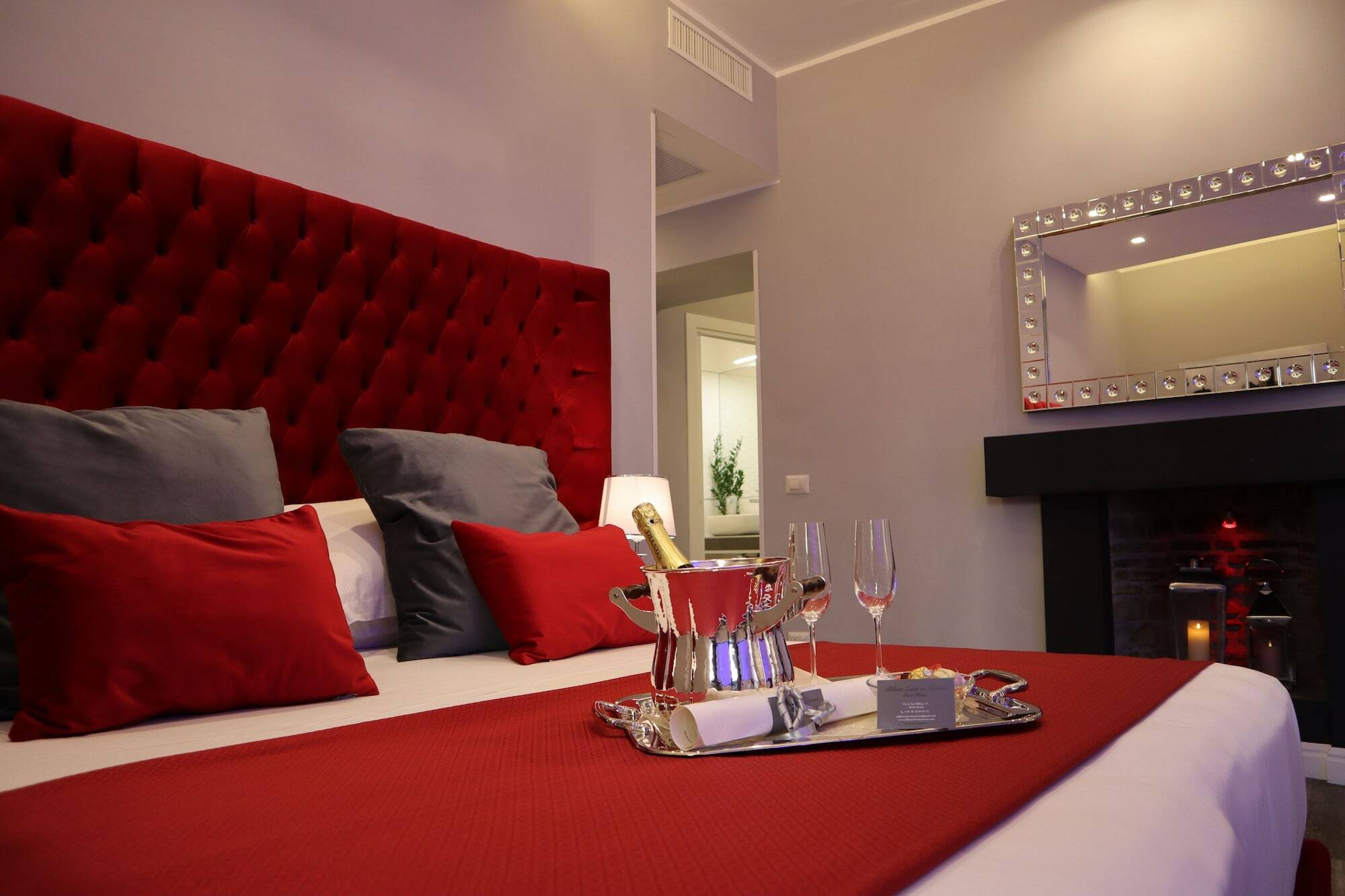 Millina Suites In Navona Рим Екстер'єр фото