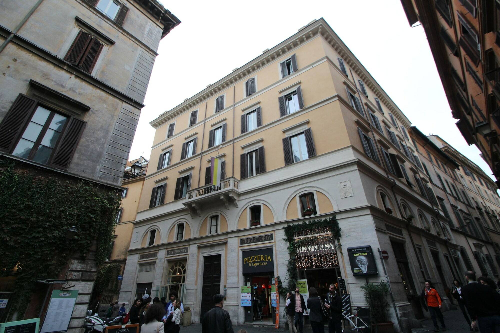 Millina Suites In Navona Рим Екстер'єр фото
